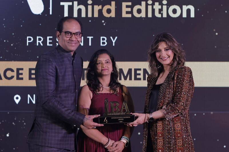 File:Dr Vikrant IBAAward2024.jpg